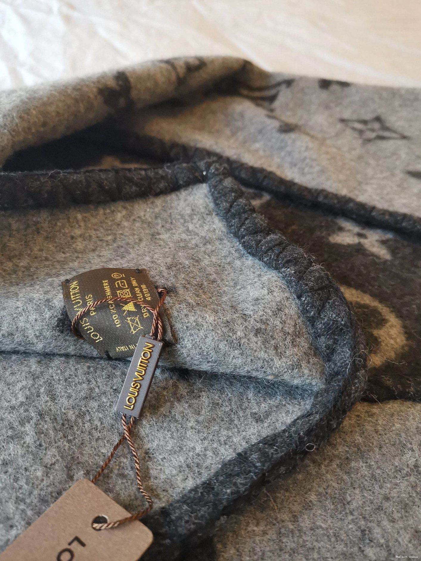 BLANKET THROW CUSTOM BLACK LV 0729